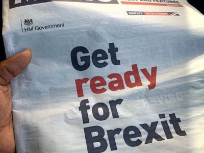 giornale con titolo Get ready for Brexit